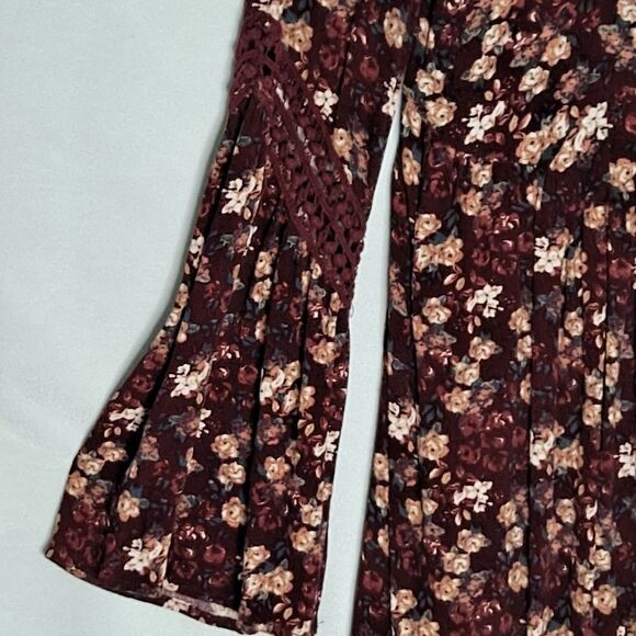 Xhileration Bell Sleeved Mini Dress Plum Small (Junior) - Picture 4 of 6